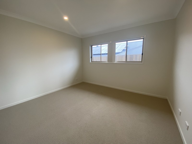 4 Gregor Crescent, Coomera QLD 4209