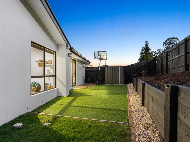 21 Gresswell Crescent, Upper Coomera QLD 4209