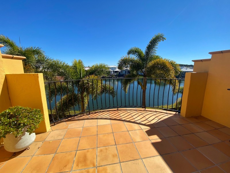 16/14 Pendraat Parade, Hope Island QLD 4212
