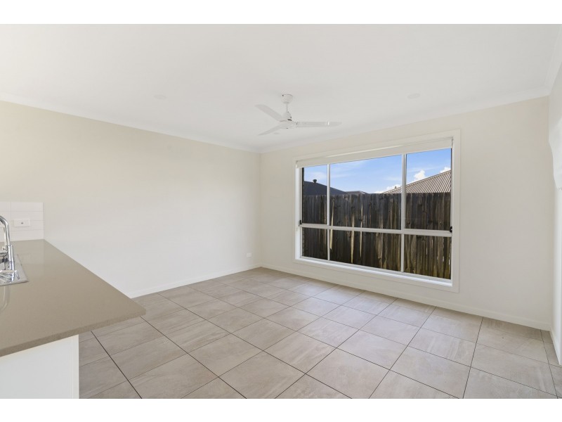 50 Cummings Circuit, Willow Vale QLD 4209