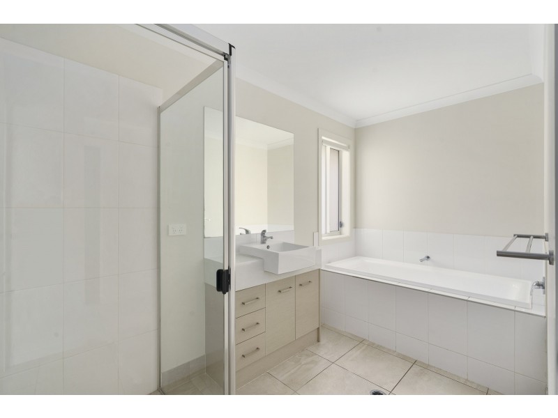 50 Cummings Circuit, Willow Vale QLD 4209