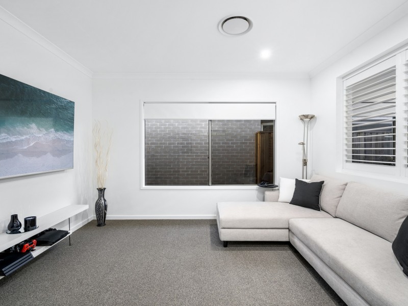 48 Whitsunday Circuit, Pimpama QLD 4209