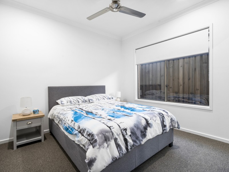 48 Whitsunday Circuit, Pimpama QLD 4209