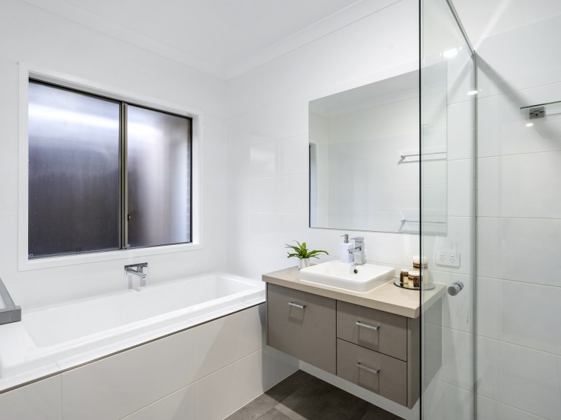 48 Whitsunday Circuit, Pimpama QLD 4209