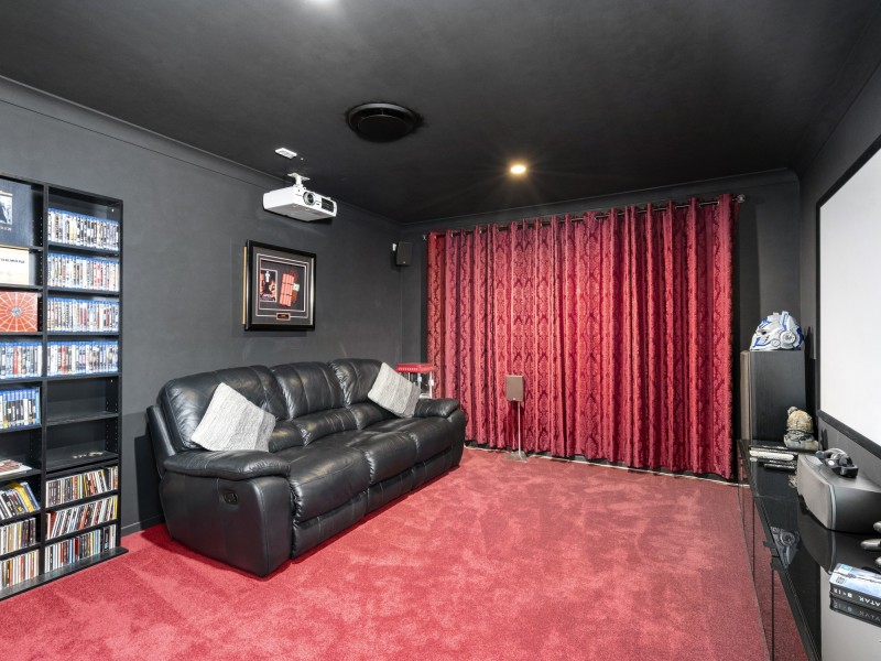 37 Whitsunday Circuit, Pimpama QLD 4209