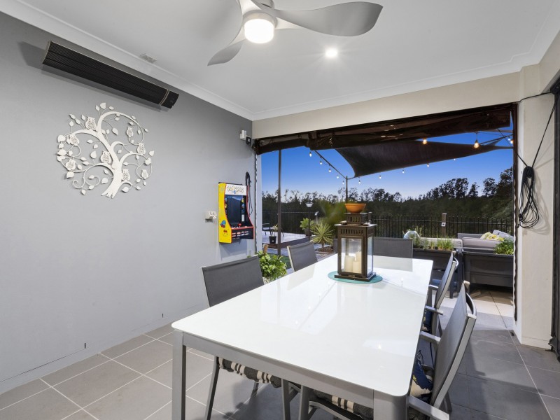 37 Whitsunday Circuit, Pimpama QLD 4209