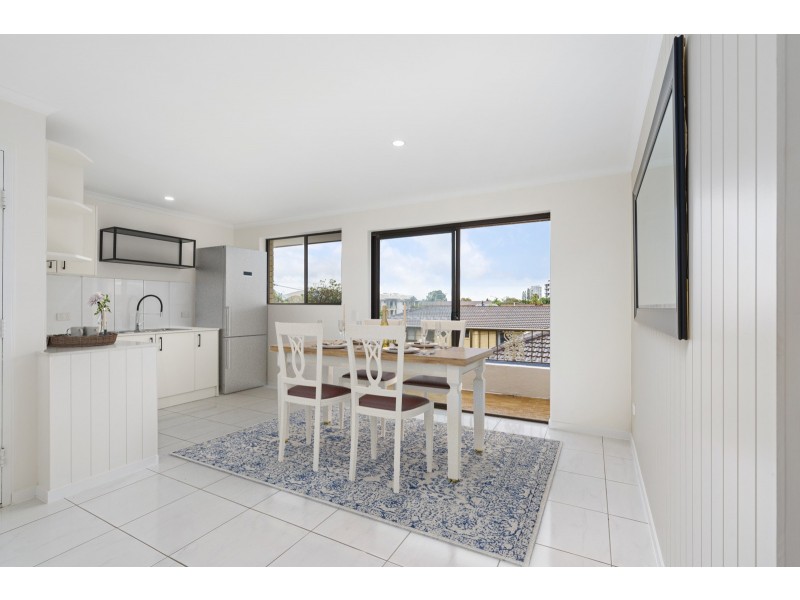 6/25 Bath Street, Labrador QLD 4215