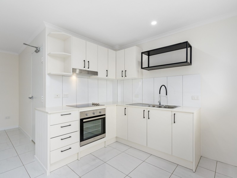 6/25 Bath Street, Labrador QLD 4215