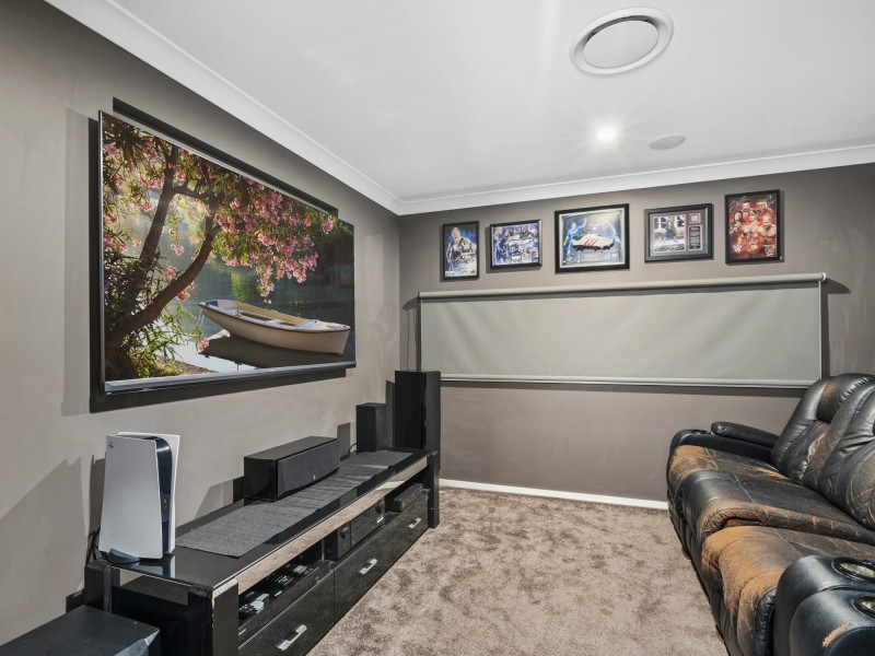 5 Longstaff Crescent, Pimpama QLD 4209