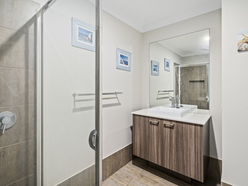 5 Longstaff Crescent, Pimpama QLD 4209