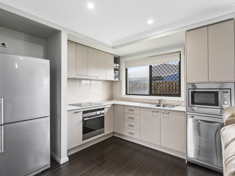 5 Longstaff Crescent, Pimpama QLD 4209