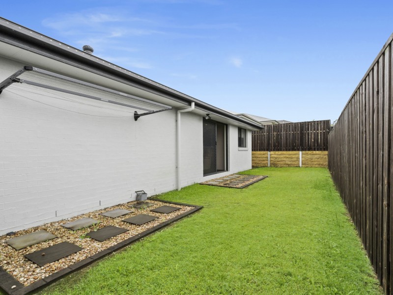 5 Longstaff Crescent, Pimpama QLD 4209