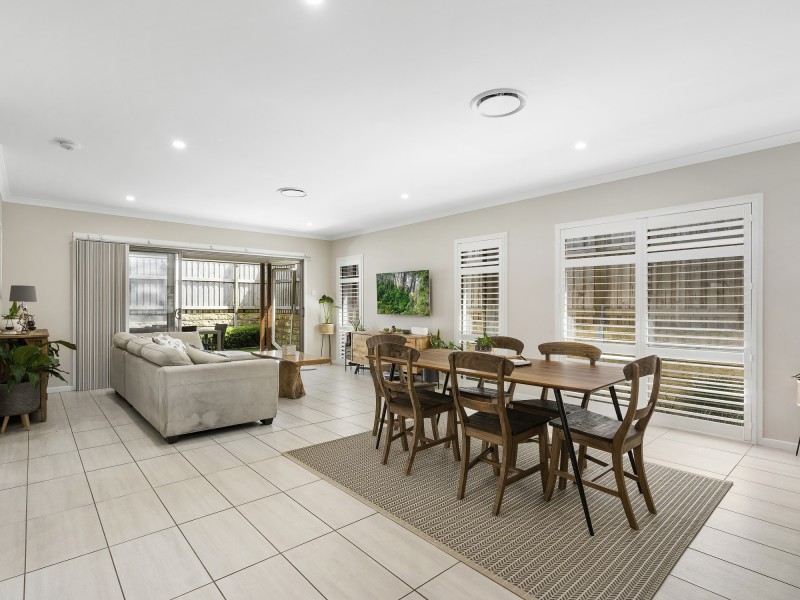 4 Beilby Crescent, Pimpama QLD 4209