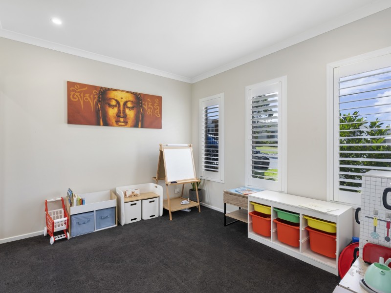 4 Beilby Crescent, Pimpama QLD 4209