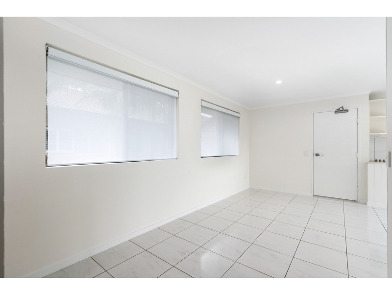 6/25 Bath Street, Labrador QLD 4215