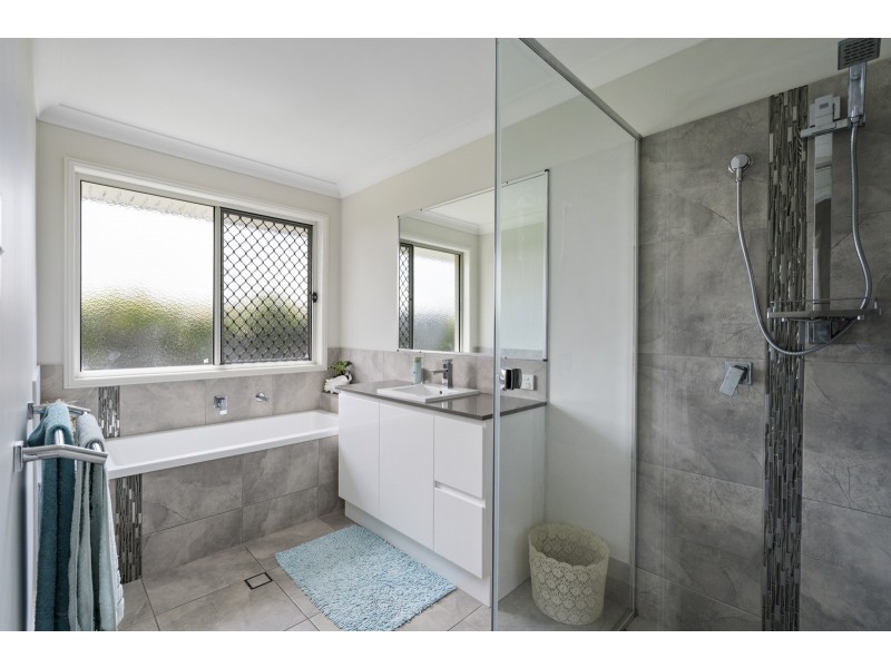 9 Giacco Street, Pimpama QLD 4209