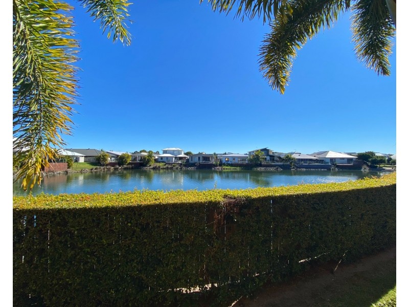 16/14 Pendraat Parade, Hope Island QLD 4212