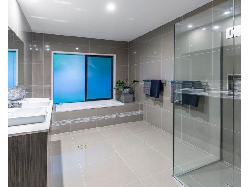 4/239 Brygon Creek Drive, Upper Coomera QLD 4209