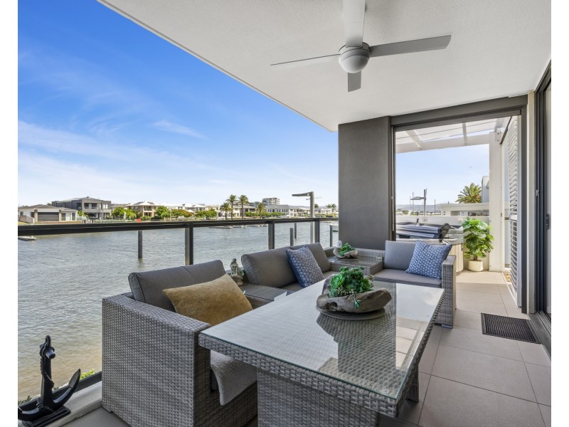 Hope Island QLD 4212