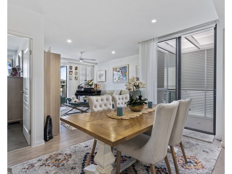 Hope Island QLD 4212