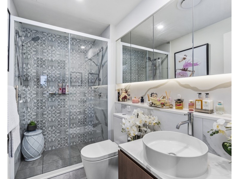 Hope Island QLD 4212