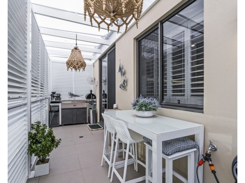 Hope Island QLD 4212