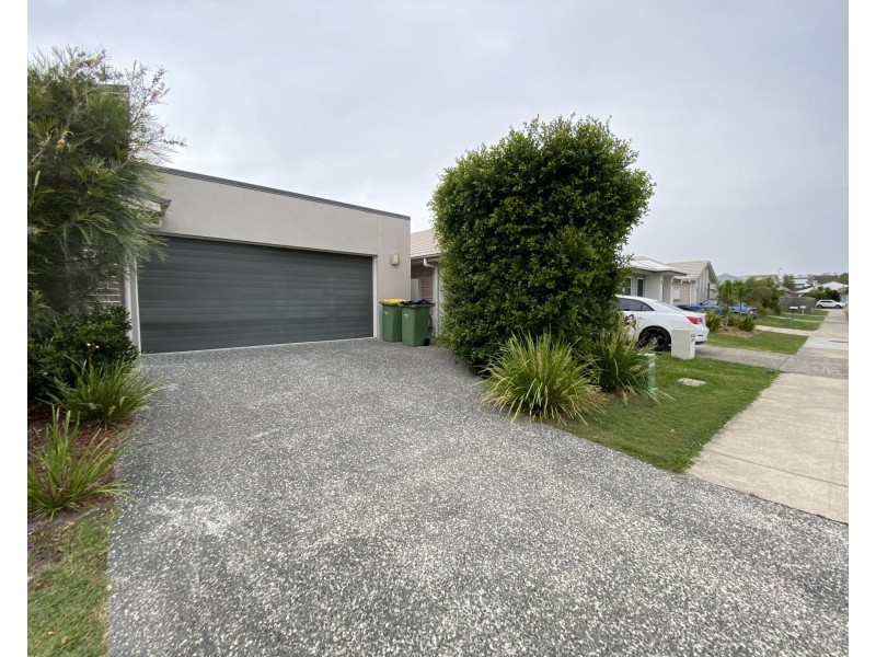 11 Cascade Street, Pimpama QLD 4209