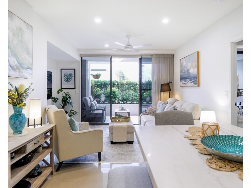 108/37 Sickle Avenue, Hope Island QLD 4212