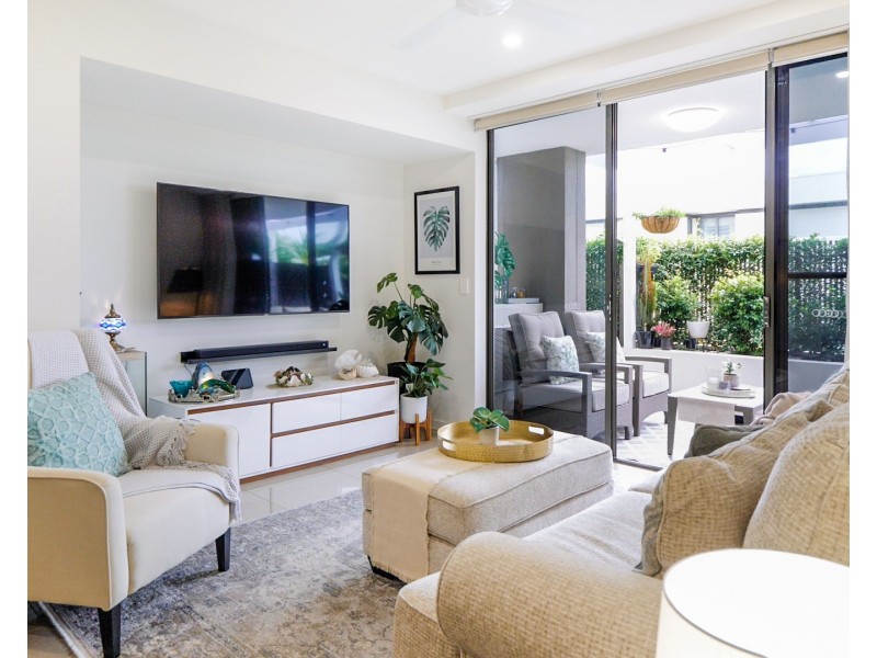 108/37 Sickle Avenue, Hope Island QLD 4212