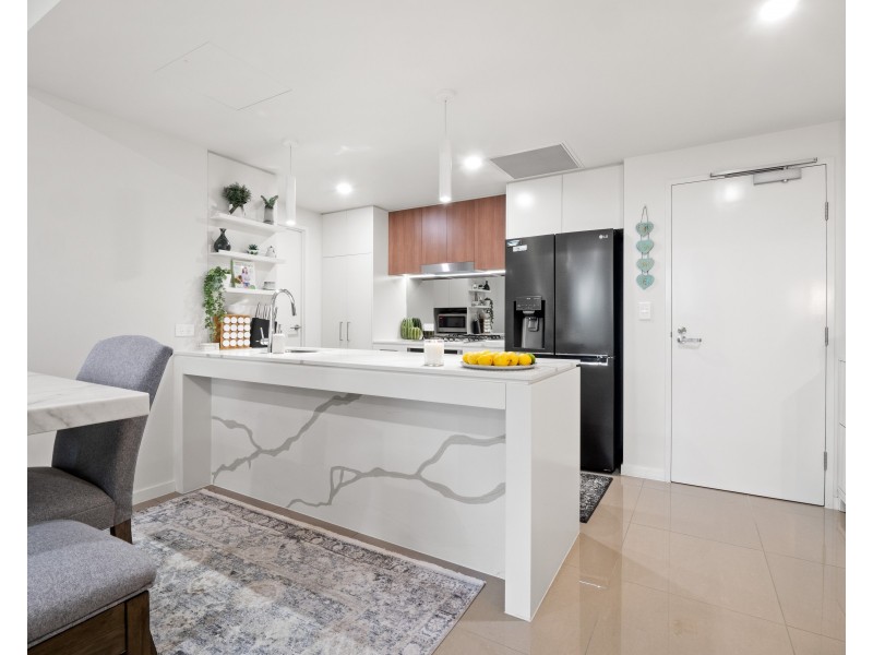 108/37 Sickle Avenue, Hope Island QLD 4212