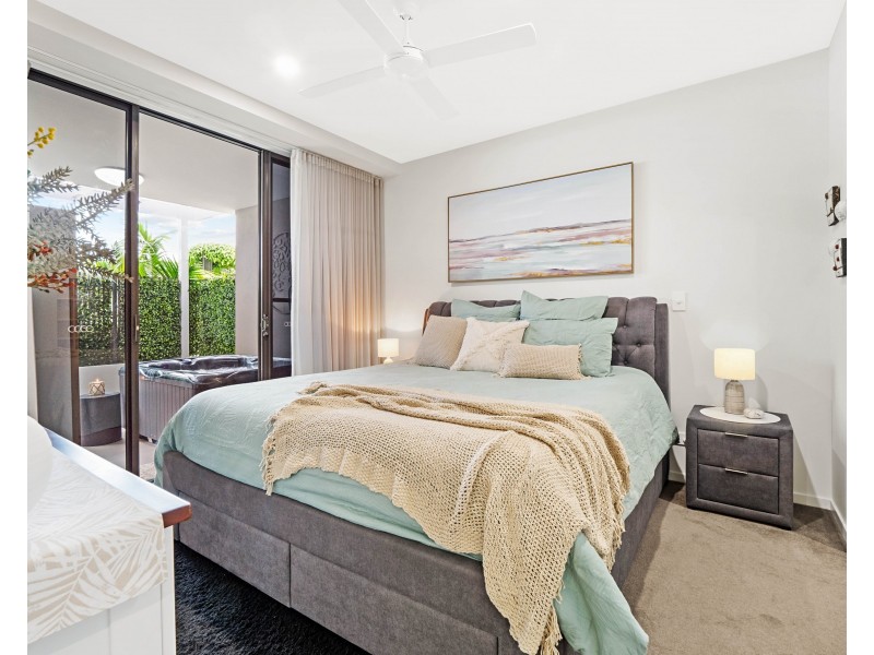 108/37 Sickle Avenue, Hope Island QLD 4212