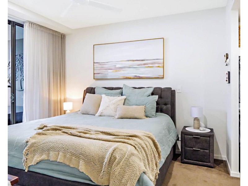 108/37 Sickle Avenue, Hope Island QLD 4212