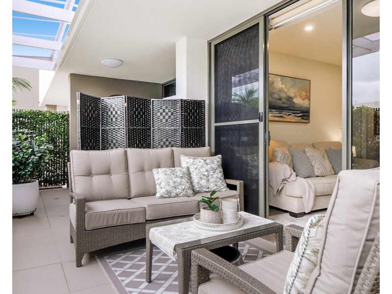 108/37 Sickle Avenue, Hope Island QLD 4212