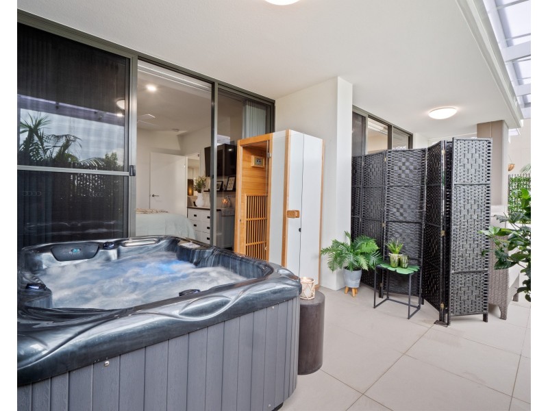 108/37 Sickle Avenue, Hope Island QLD 4212