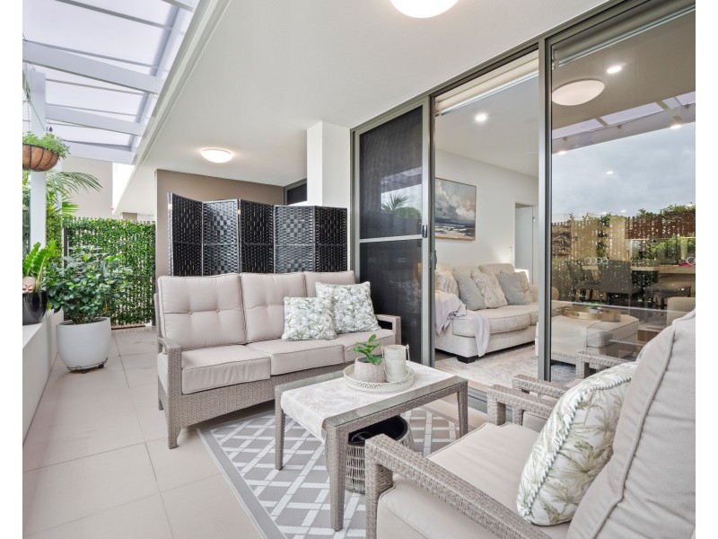 108/37 Sickle Avenue, Hope Island QLD 4212