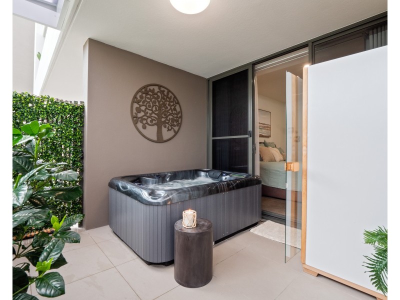 108/37 Sickle Avenue, Hope Island QLD 4212