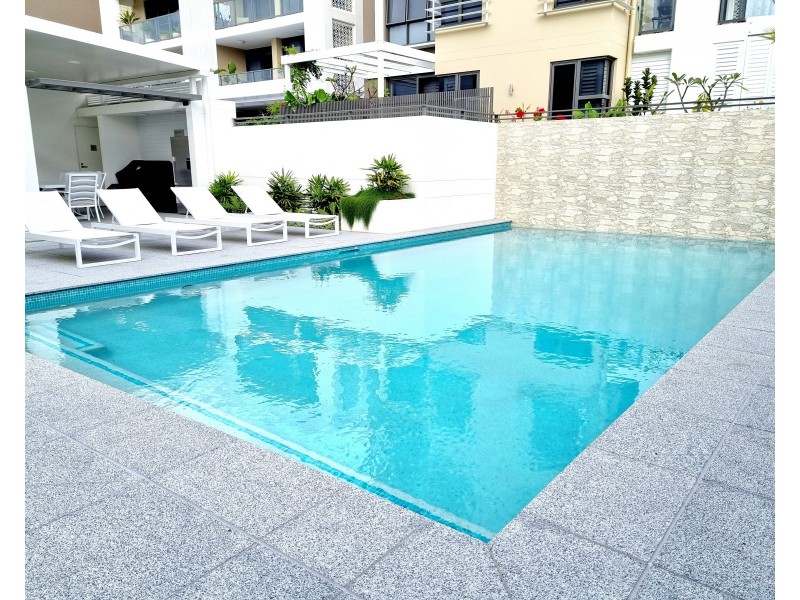 128/37 Sickle Avenue, Hope Island QLD 4212