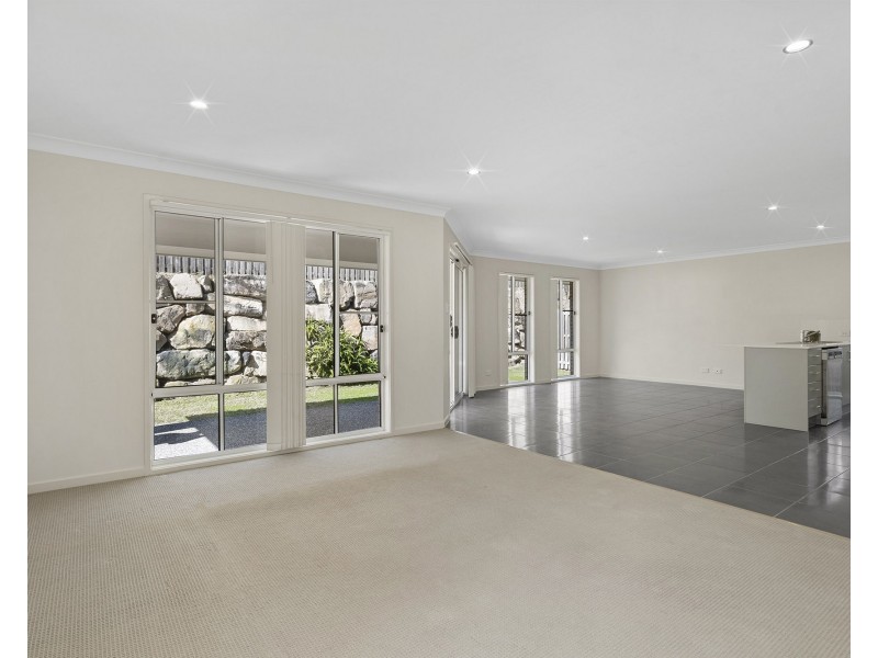 20 Vista Crescent, Pimpama QLD 4209