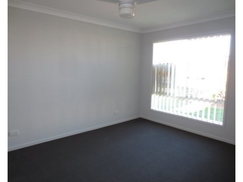 70 Beaumont Drive, Pimpama QLD 4209