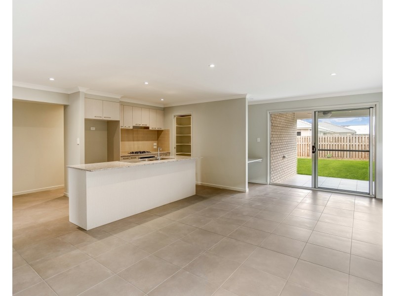 36 Kinglake Crescent, Pimpama QLD 4209