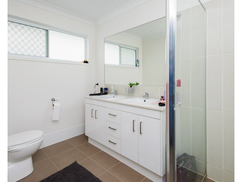 1 Firestone Avenue, Pimpama QLD 4209
