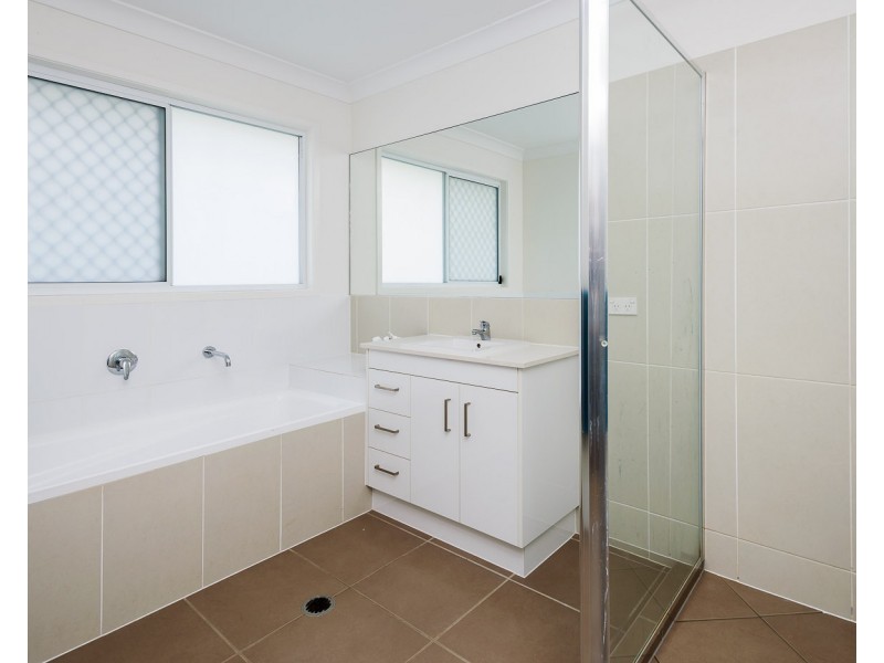 1 Firestone Avenue, Pimpama QLD 4209