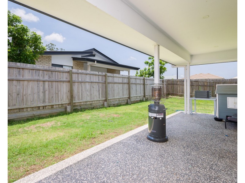 1 Firestone Avenue, Pimpama QLD 4209