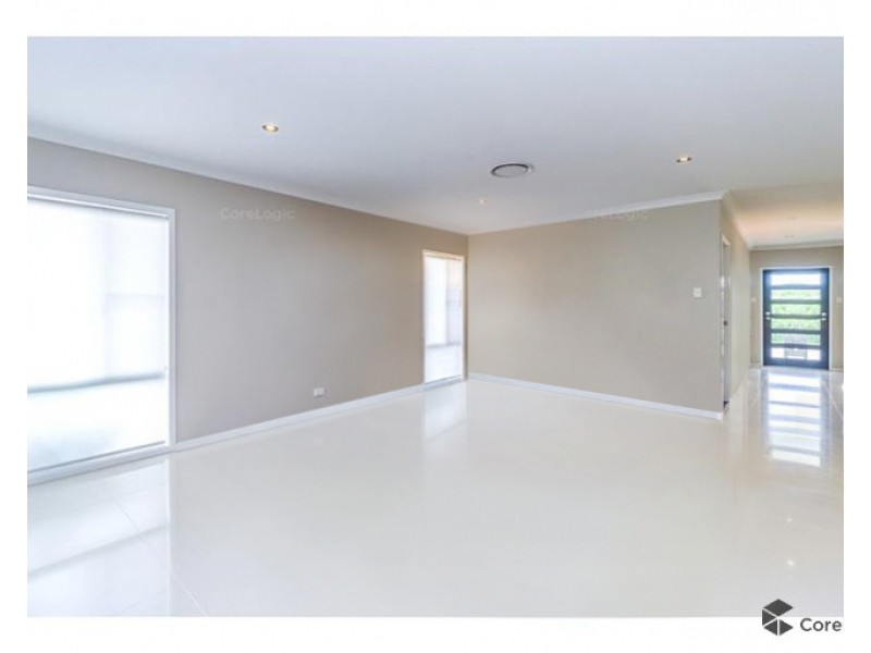 135 Riverstone Crossing, Maudsland QLD 4210