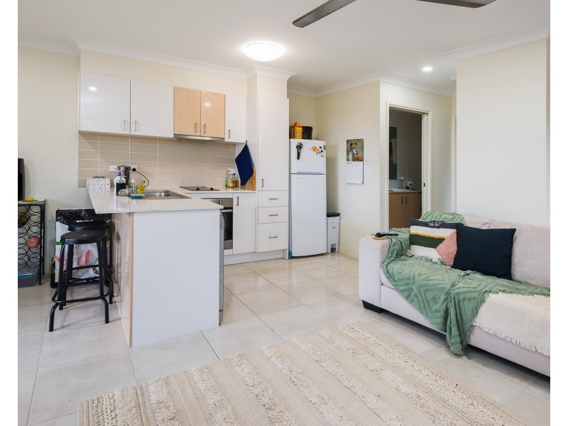 2/4 McWilliam Street, Pimpama QLD 4209