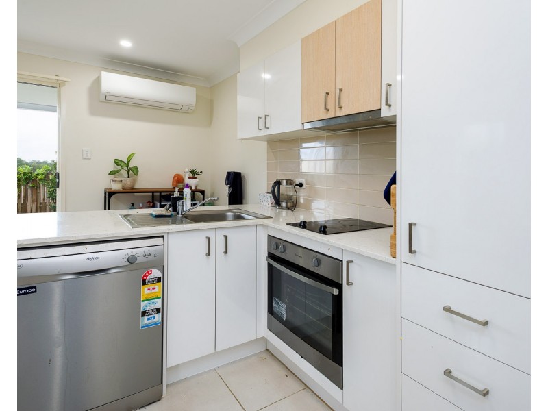 2/4 McWilliam Street, Pimpama QLD 4209