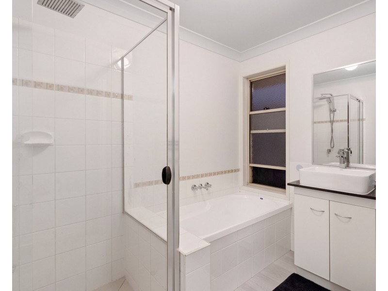 61 Billinghurst Crescent, Upper Coomera QLD 4209
