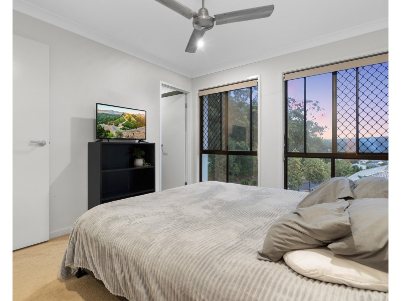 33 Nightshade Crescent, Pimpama QLD 4209