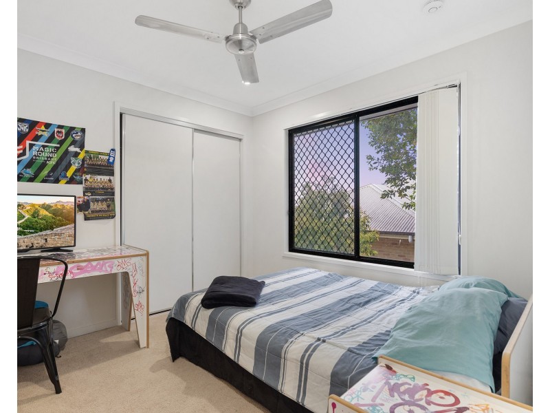 33 Nightshade Crescent, Pimpama QLD 4209