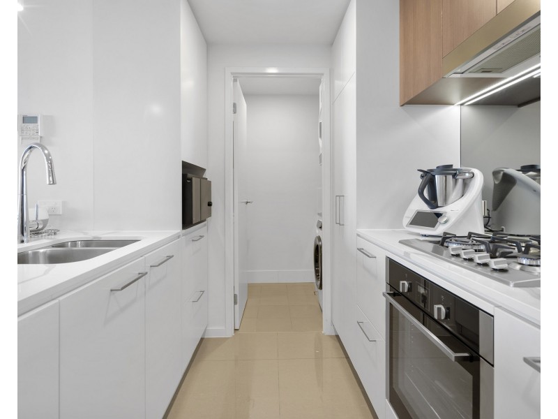 112/37 Sickle Avenue, Hope Island QLD 4212